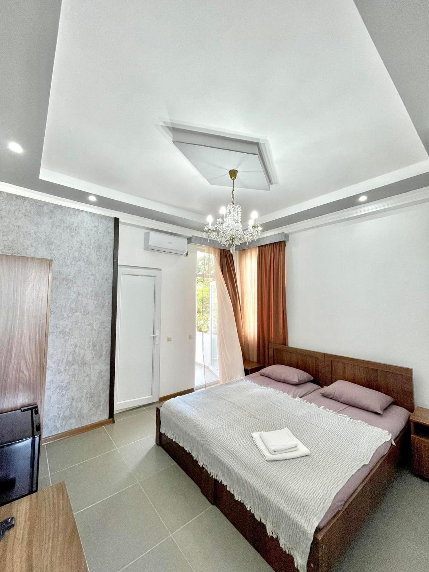 Tamazi Hotel Kobuleti Room photo
